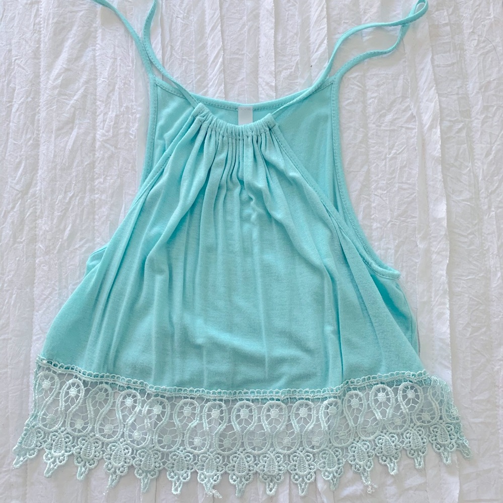 Women’s lace crop top